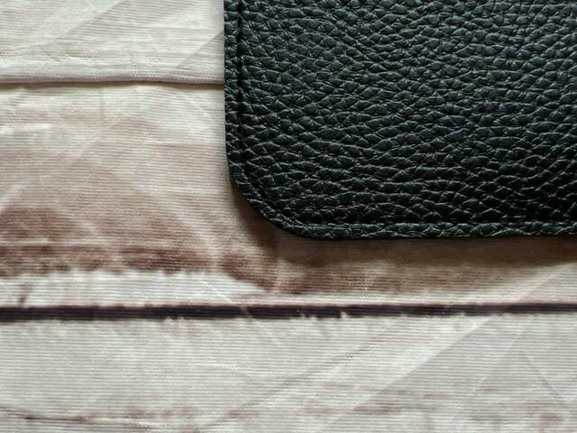 角に丸みを持たせたこだわりのデザイン♪