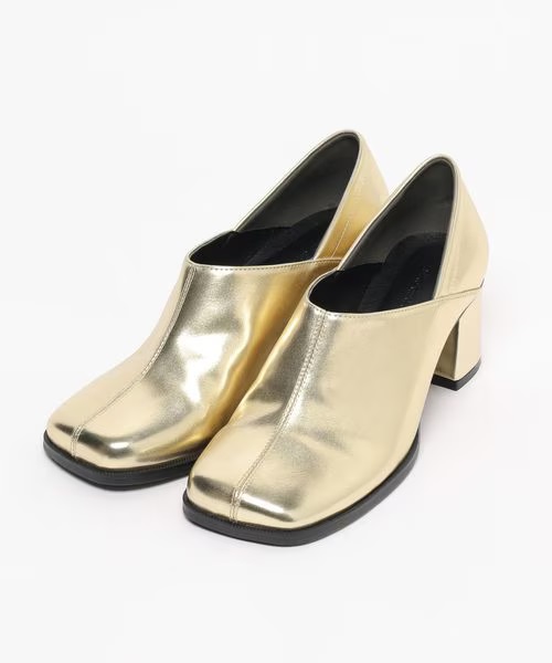 「オリジナルスクエアブーティー」ゴールド 5,940円（税込）