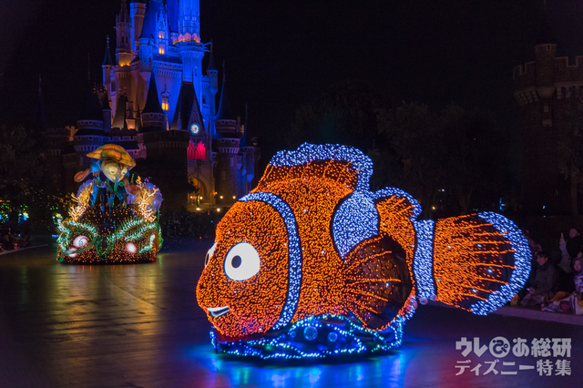 クリスマスバージョン「東京ディズニーランド・エレクトリカルパレード・ドリームライツ」（2016年）｜東京ディズニーランド「クリスマス・ファンタジー」