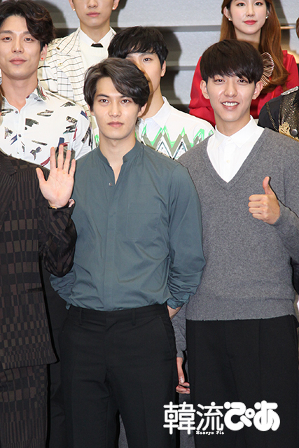 CNBLUEジョンヒョンとジョンシン＠「KMF」会見