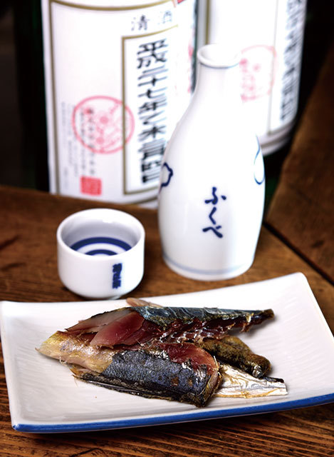 都内「うまい魚＆酒」が味わえる名店／ふくべ（日本橋）　くさや（半身）　650円（税別）