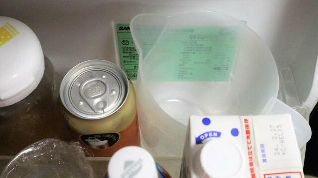 【セリア 計量カップ1000ml】冷蔵庫のドアポケットにも収まった