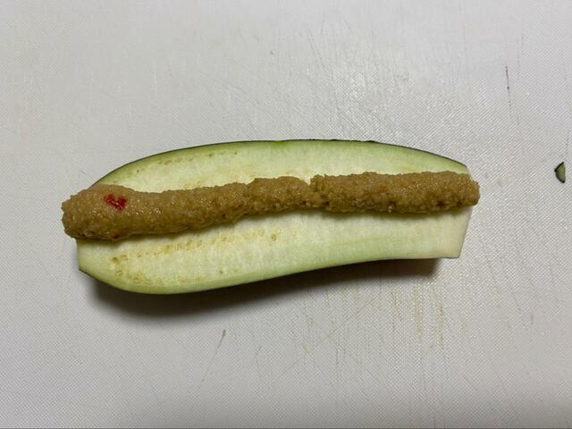 【カルディ 熟成ぬか漬けの素 170g】なすは半分にカットして作ると良いそう