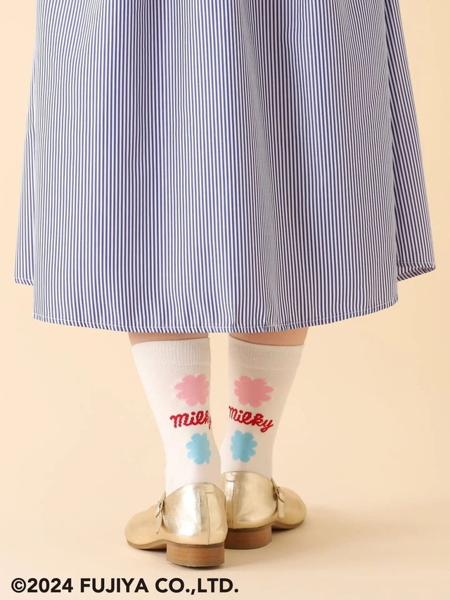 薄手×シンプルなデザインの「MILKYバックロゴソックス」