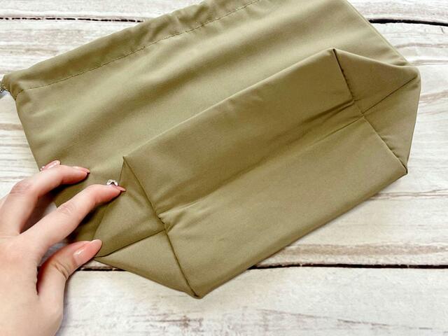 【紀ノ国屋】保冷巾着もしっかりマチ付き！