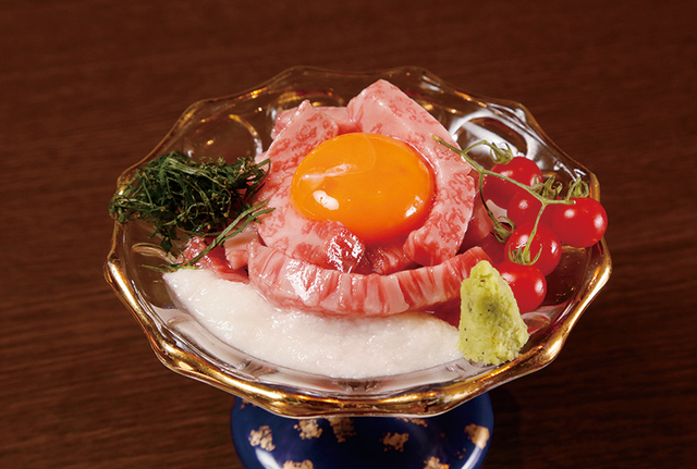 極上和牛トモサンカク厚切りとろろユッケ 1,950円（税別）｜武蔵別邸 巌流島