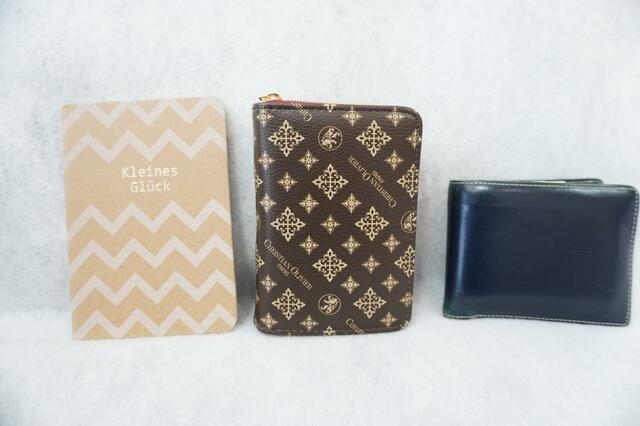 一般的な折りたたみ財布とも比較してみたところ