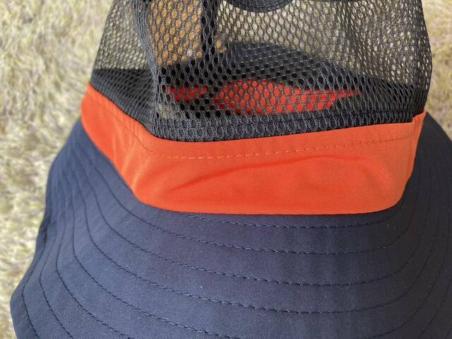 【ワークマン ラウンドメッシュサファリハット】オレンジのベルトがポイントになってかわいい