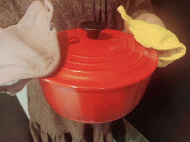 両手で掴んだ時の様子