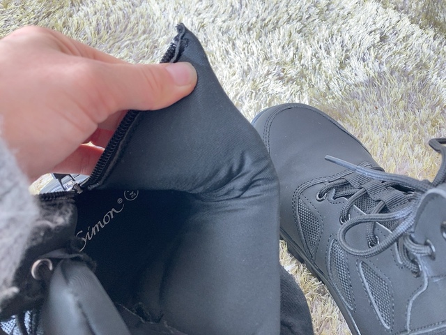 【ワークマン ブレイブセーフティハイカットシューズ】機能性とデザイン性を兼ね備えています