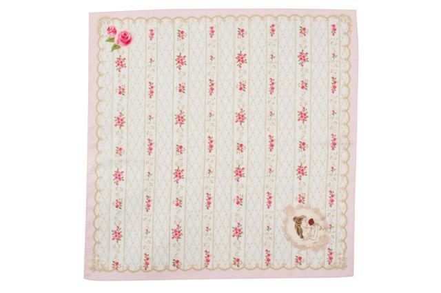 ハンカチ 1100円｜縦約52×横約52cm｜東京ディズニーリゾート・アプリ、ギャグファクトリー／ファイブ･アンド･ダイム