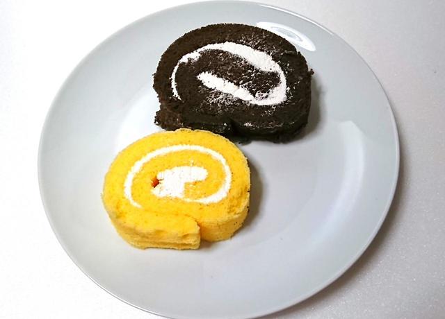 【カークランドシグネチャー　米粉のスイスロール　2本　998円】生地とクリームの比率が絶妙で食べ飽きない