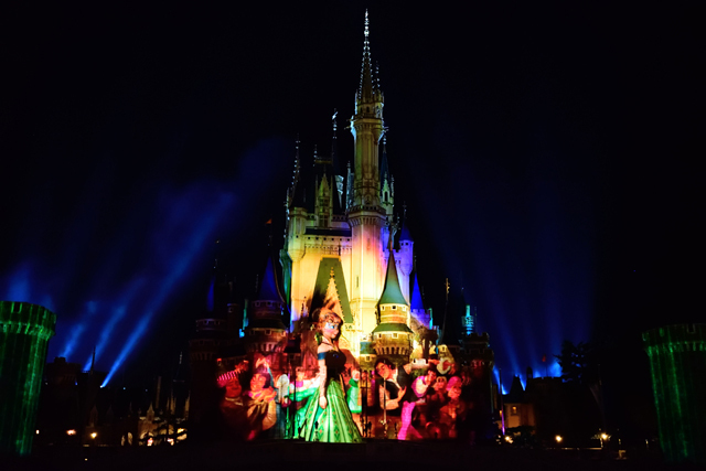 東京ディズニーランド「ワンス・アポン・ア・タイム～スペシャルウィンターエディション～」映画『アナと雪の女王』シーン全公開! ©Disney 13