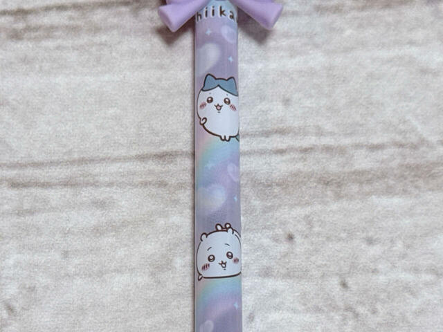 パープルにはちいかわとハチワレが登場！