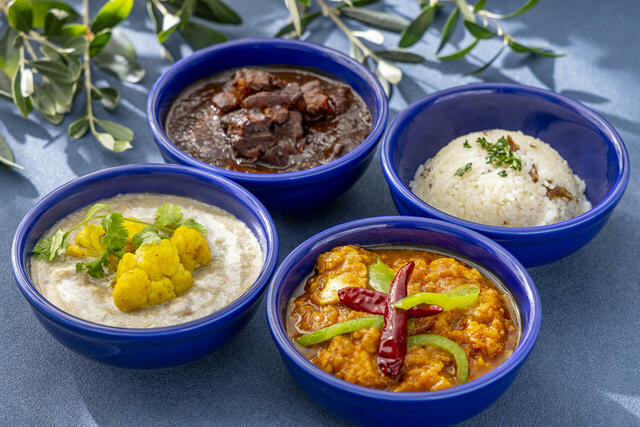 「カレーステーション」＜期間：2025年12月26日～2026年3月11日＞【【ヒルトン名古屋】年末年始はズワイガニ・マグロ・サーモン・エビ食べ放題！地中海グルメで彩る冬のビュッフェ開催！】