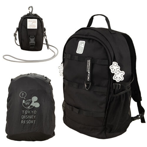 リュックサック 19,800円|サイズ:(リュックサック)高さ約47×横約29×マチ約17cm、(ポーチ)高さ約18×横約12×マチ約4cm|東京ディズニーリゾート・サーキュレーティングスマイル|販売店舗:東京ディズニーランド「ホームストア」、東京ディズニーシー「スチームボート・ミッキーズ」|販売日:2022年11月10日(木)