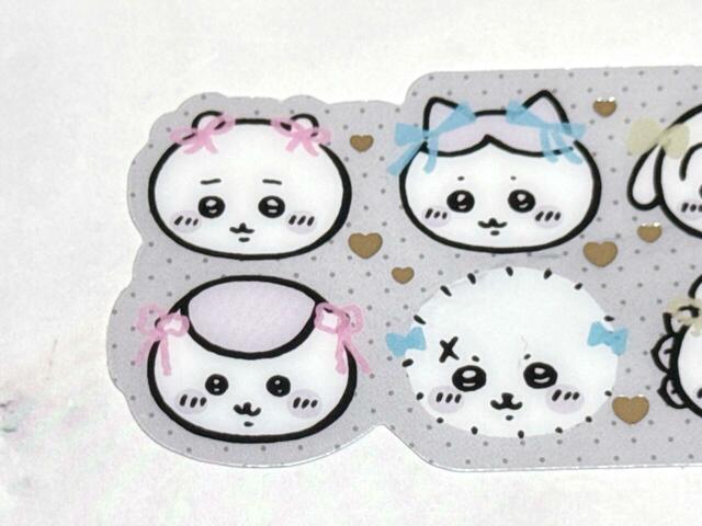 リボンをつけたちいかわたち。かわいい！