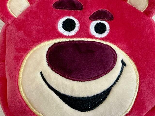 ロッツォのお顔はアップリケと刺繍で描かれており、再現度バッチリ!