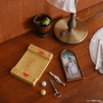 【Afternoon Tea LIVING×ハリー・ポッター】プレート(忍びの地図) ¥2,750、小物置き(ファットレディ)¥2,750(いずれも税込み)