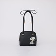 【PEANUTS×FURLA】「フルラ ポピー S ドーム」¥59,400(税込み)、W20 x H15.5 x D8cm(全3色)