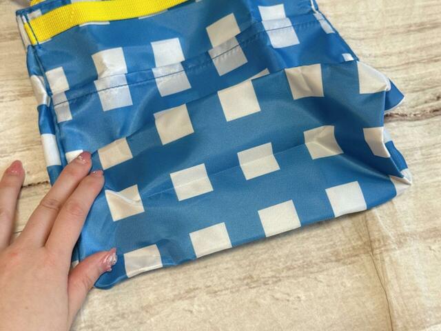 マチがしっかりあるので収納力抜群！