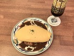 人気の定番メニュー「新宿特製オムライス」（1,300円）