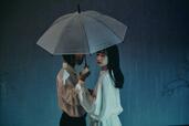泊まれる演劇『雨と花束』