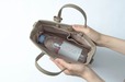 【しまむら「本革仕立ての大人向けレザーバッグ」】500mLのペットボトルが入ります