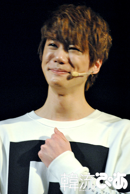 ジュン(U-KISS)笑い過ぎて涙まで…