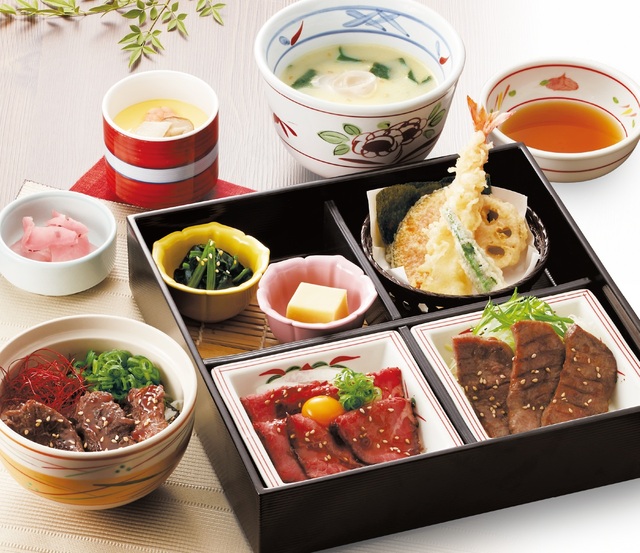 肉祭り御膳 税込2,968円 ⇒特別価格 税込2,746円