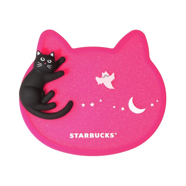 【スターバックス 2026ハロウィン】ハロウィン2026コースターキャット　2,200円（税込み）／黒猫が立体的に寝そべったデザインの猫型コースター