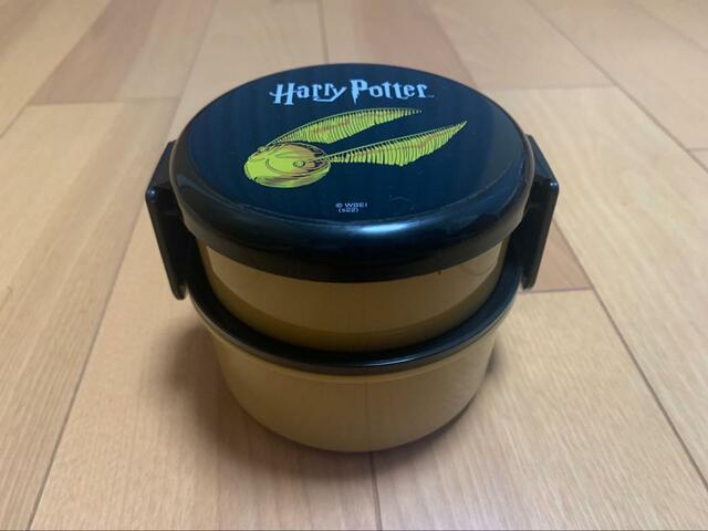 【ファッションセンターしまむら　抗菌丸型ランチBOX２段（Harry Potter）】二段重ねの丸いランチボックス