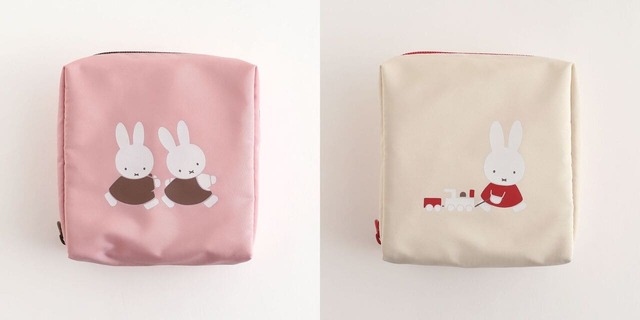 【ヴィレッジヴァンガード】「スクエアポーチ」（pink / beige）2,530 円　サイズ：約W130×H130×D55mm