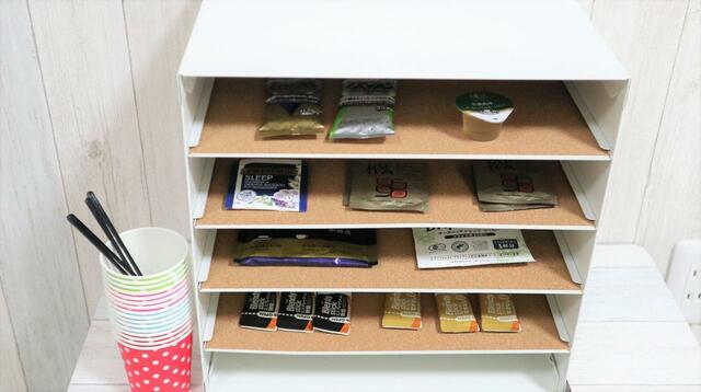 【IKEA クヴィッスレ レタートレイ】収納アイデア5：ドリンクを選ぶホテルやレストランのような一角に