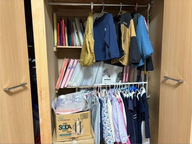 【山崎実業 伸縮収納力アップ2段ハンガー スマート・After】縦に空間が増え、ぐちゃぐちゃだったクローゼットもすっきり!