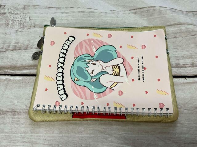 なんとA5サイズのノートが入ります！【GLOW 2023年11月号】付録「SNOOPYスヌーピーのビーグル・スカウト50周年」3段ポケット収納上手ポーチ