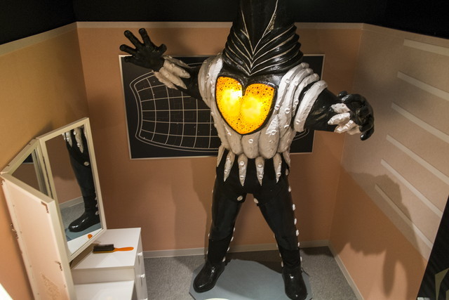 帰ってきた怪獣酒場/店内での様子