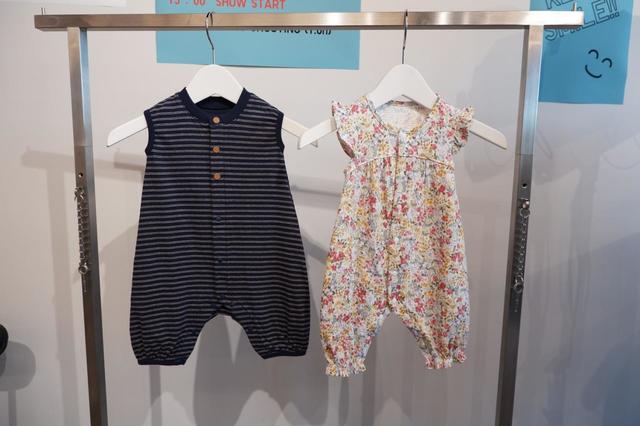 ショートオール（ボーダー・ノースリーブ・前開き）￥1,500 、フリルショートオール（ノースリーブ・前開き）￥1,500 