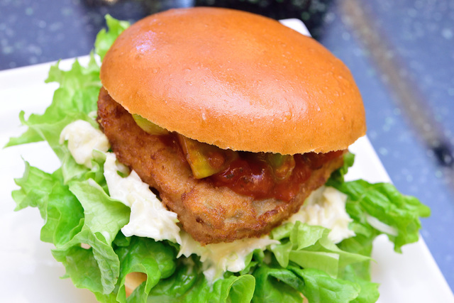 「チックタック・ダイナー」スペシャルセット｜ディズニーアンバサダーホテル 2016年「アナとエルサのフローズンファンタジー」｜撮影：Disney Colors