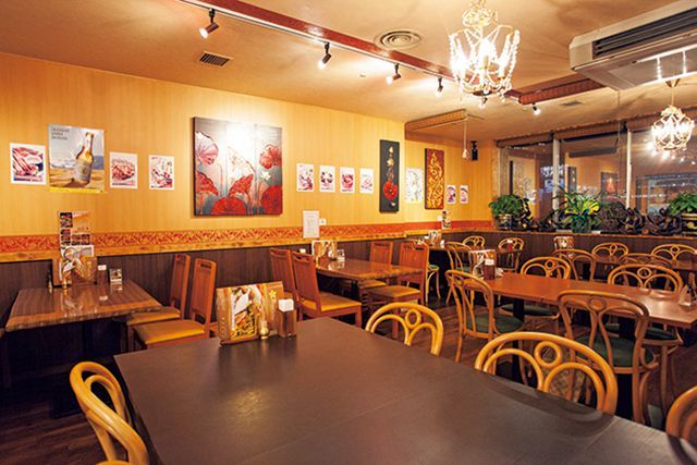 横浜の名店カレー／ボァトゥン　内観