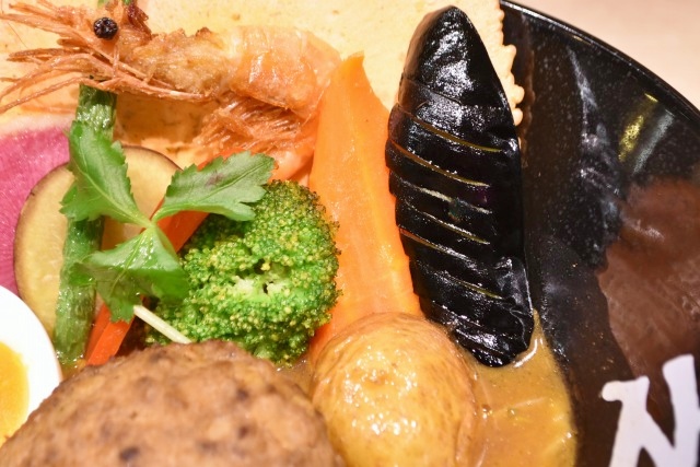 ナスやじゃがいも、人参など食感が楽しい野菜