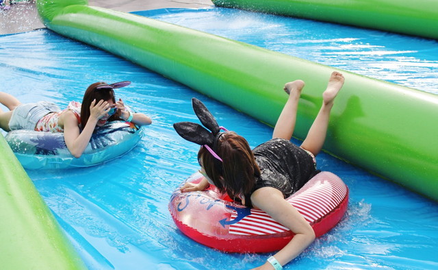 スライド・ザ・シティ／イベントの模様