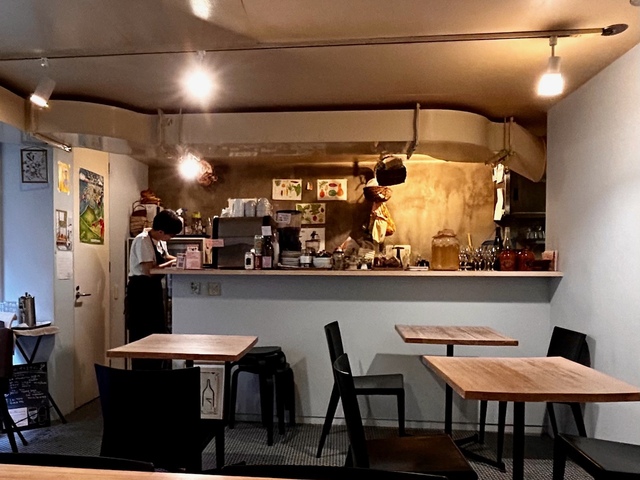 【カタネカフェ】カフェは女性スタッフがひとりで対応していた