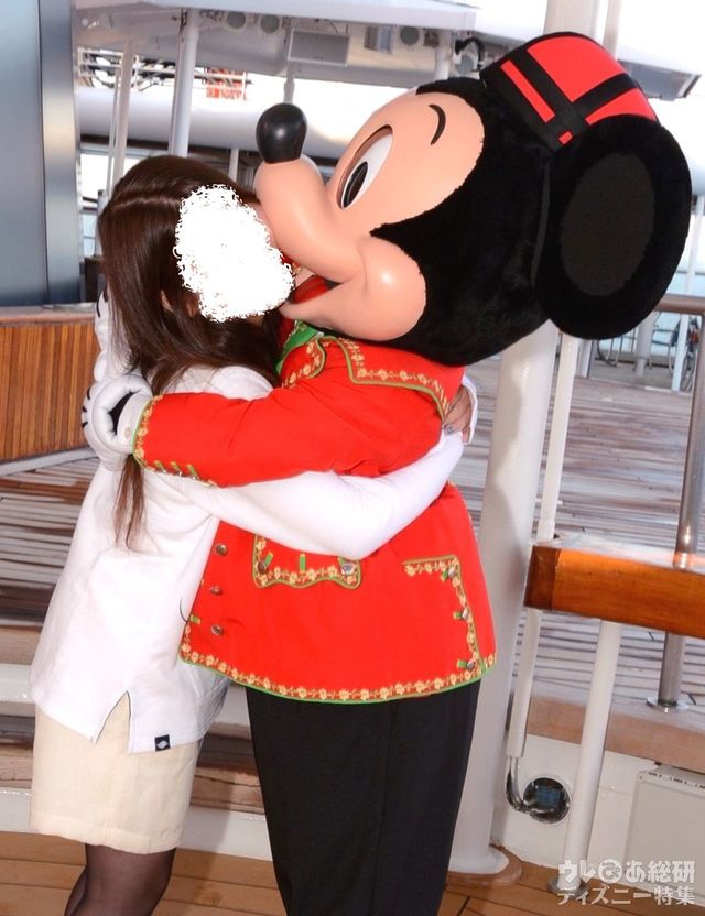 ディズニークルーズラインでのミッキーとのグリーティング