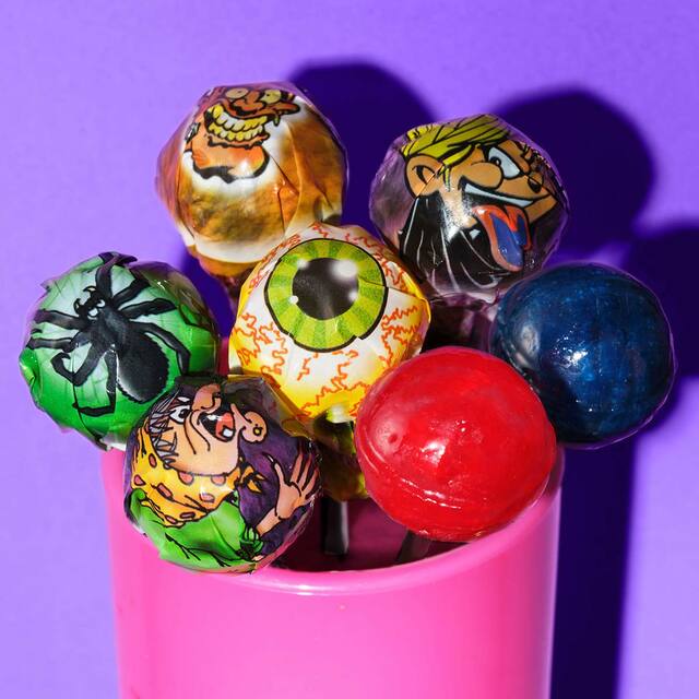 【カルディ　キャンドアート ゴーストロリーポップ】舐めると舌が赤色や青色に変わる仕掛けも！