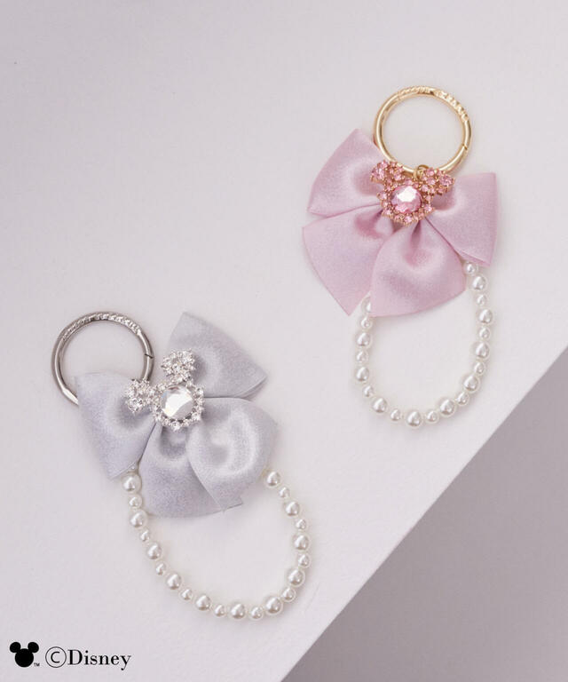 ビジューリボンチャーム 3,700円｜Maison de FLEUR「ミッキーマウス」コレクション