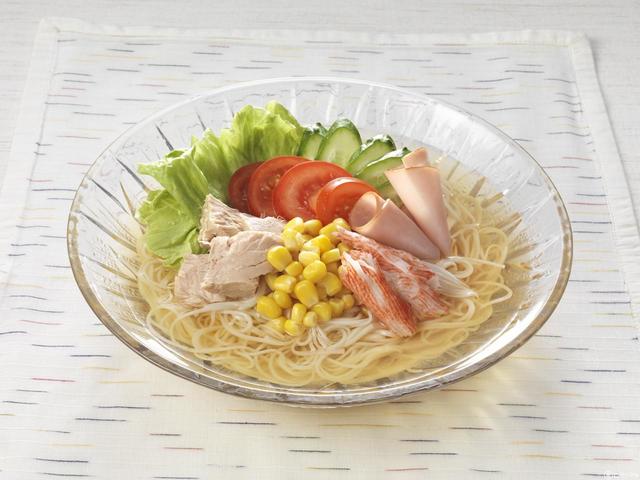 「サラダそうめん」（ぶっかけそうめんつゆ使用）