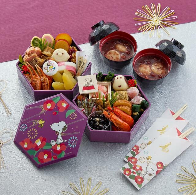 おせち・二段重「スヌーピー」｜21,900円(税込)