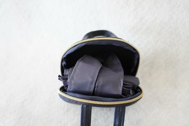 ファスナーが大きく開く【ダイソー 折り畳みエコバッグ】