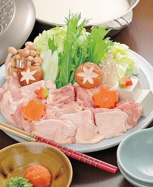 関西「鶏肉料理」の名店／鳥光 尼崎店（尼崎）　  地鳥水煮 1人前2700円（2人前～） 